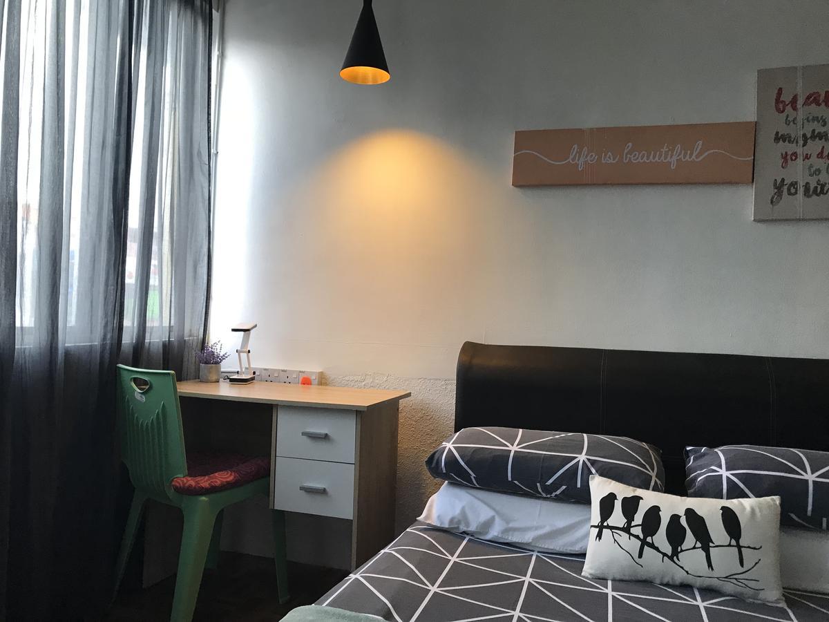 Hostel Check In